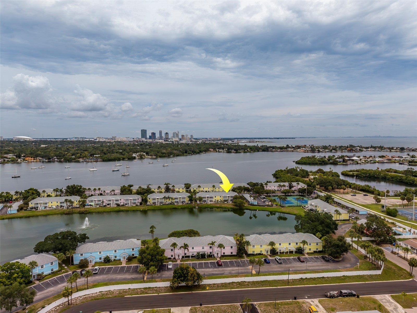222 Pompano Drive SE #H Saint Petersburg FL 33705 TB8518474 image2