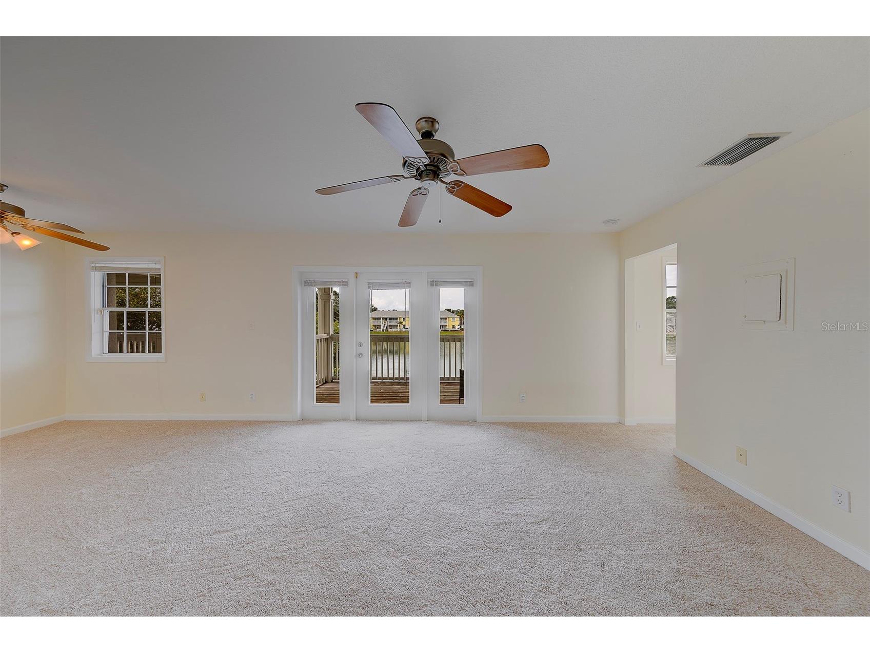 222 Pompano Drive SE #H Saint Petersburg FL 33705 TB8518474 image5