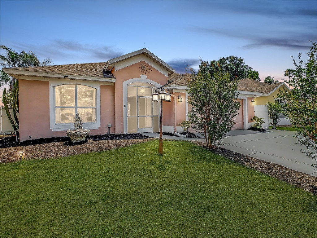 222 Therese Street Davenport FL 33897 - OLD LAKE DAVENPORT O6111114 image1