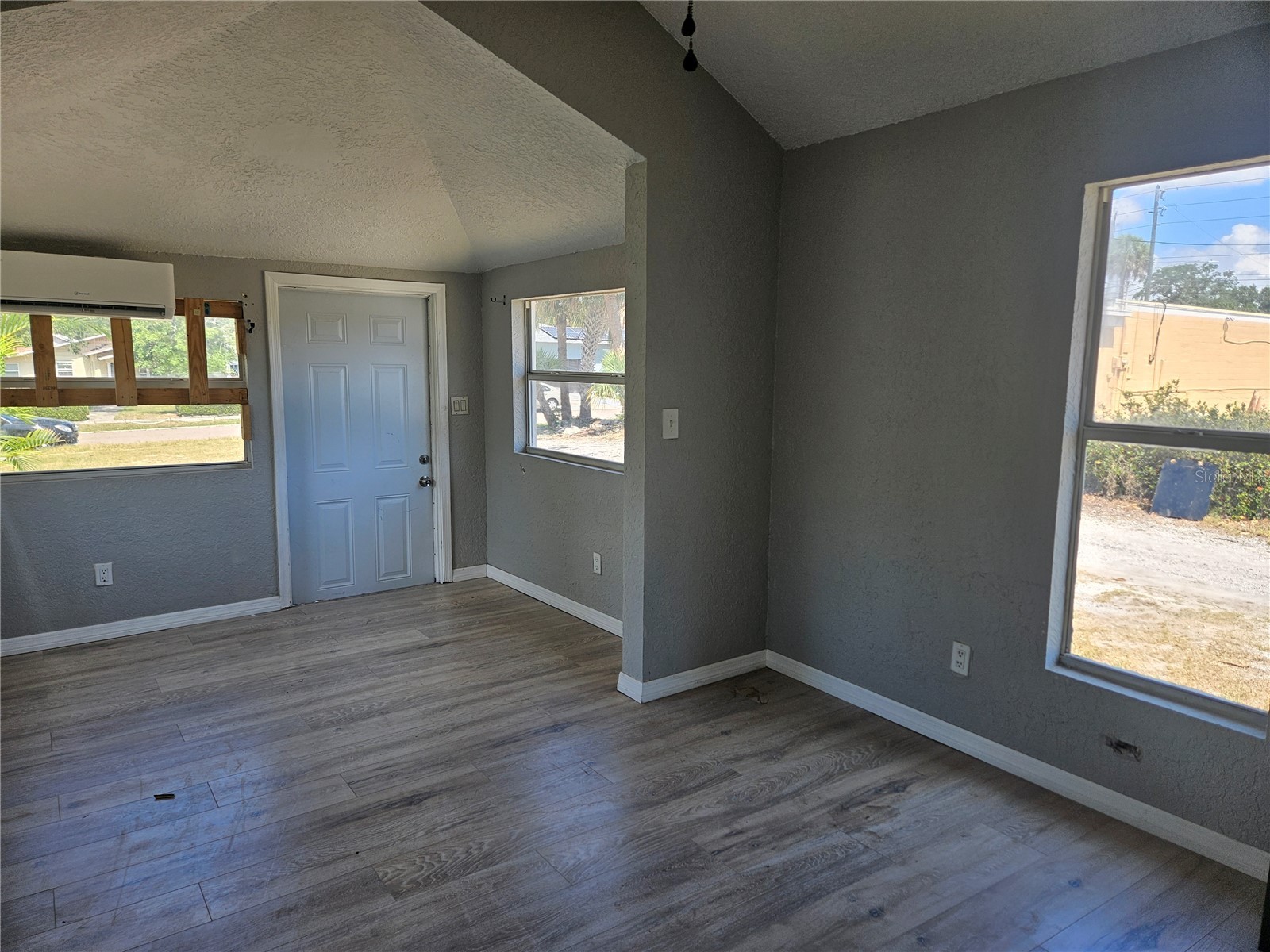2220 20th Street S Saint Petersburg FL 33712 TB8510396 image6