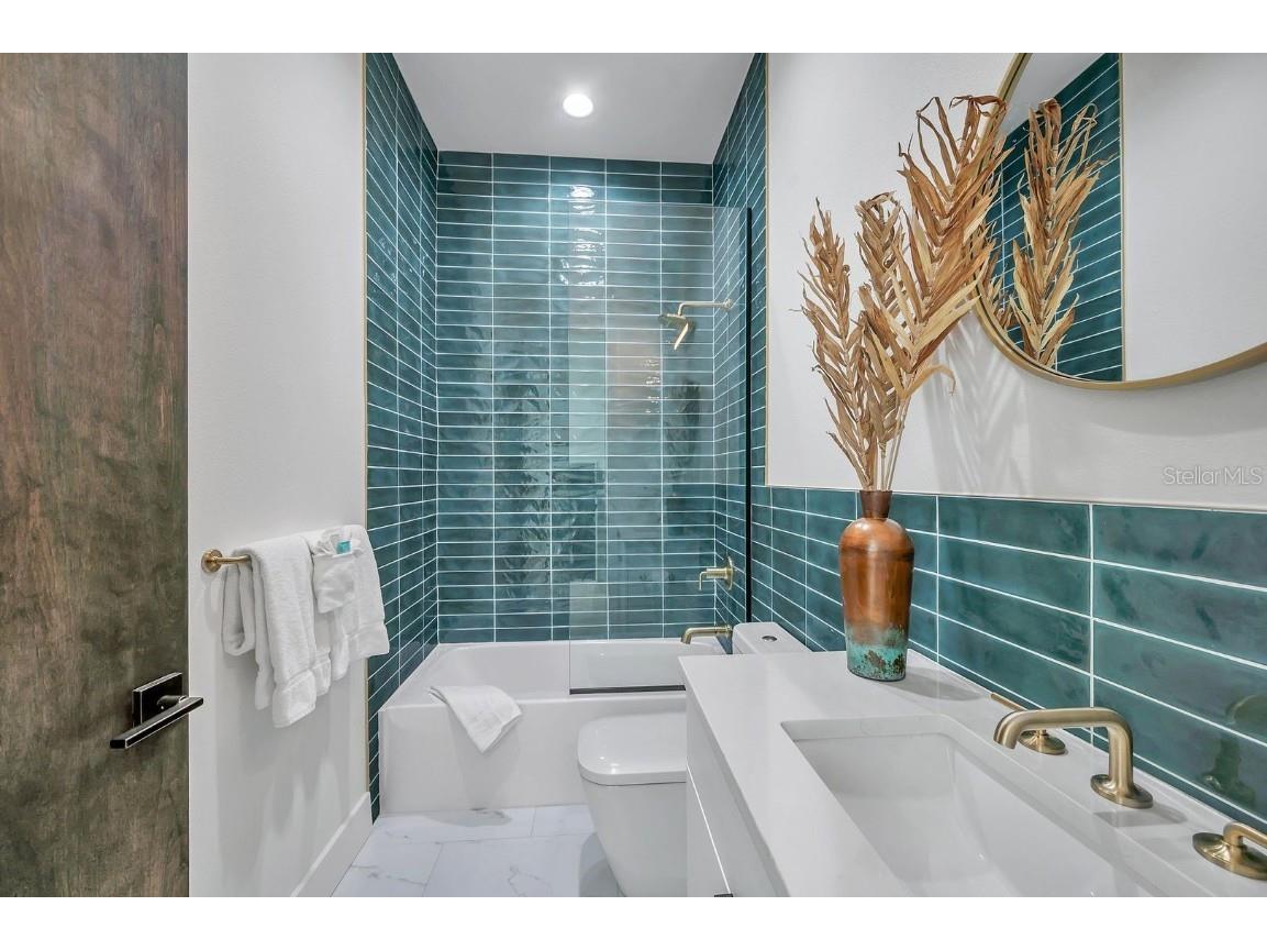 2220 2nd Avenue N Saint Petersburg FL 33713 TB8462127 image24