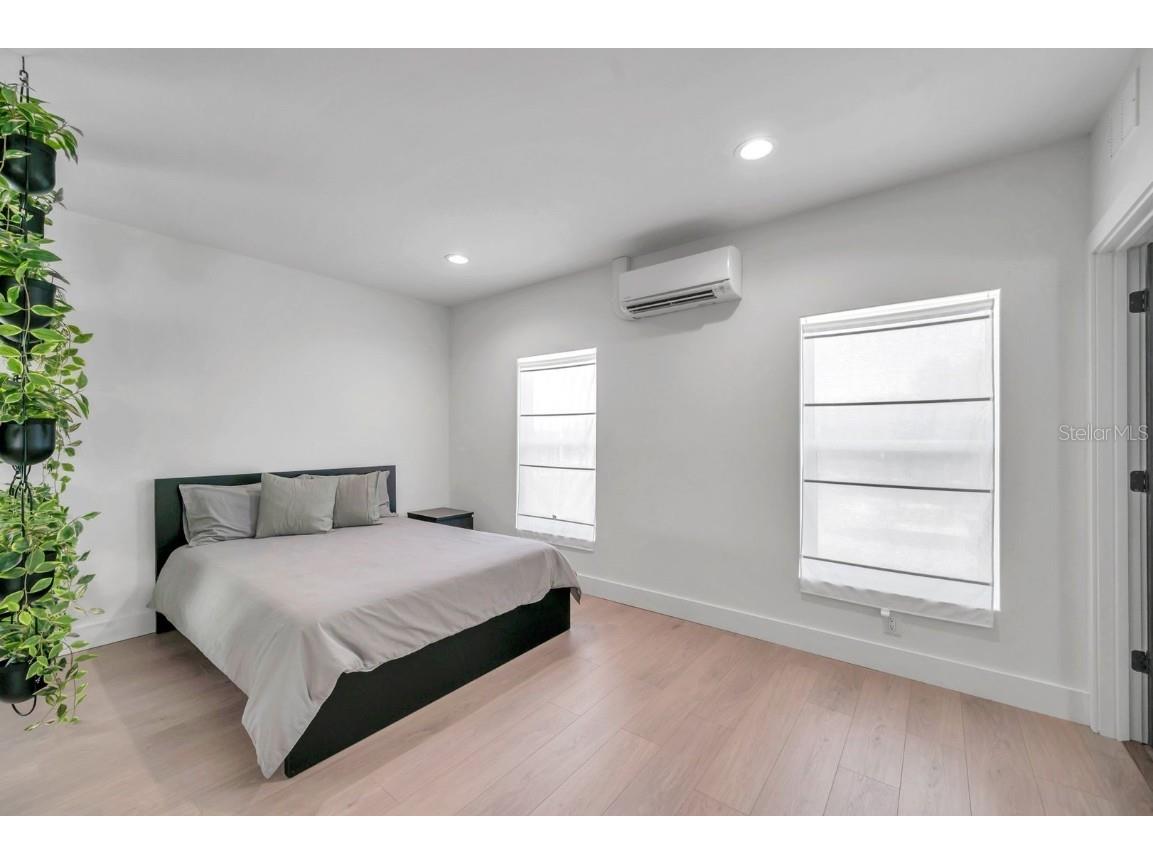 2220 2nd Avenue N Saint Petersburg FL 33713 TB8462127 image42