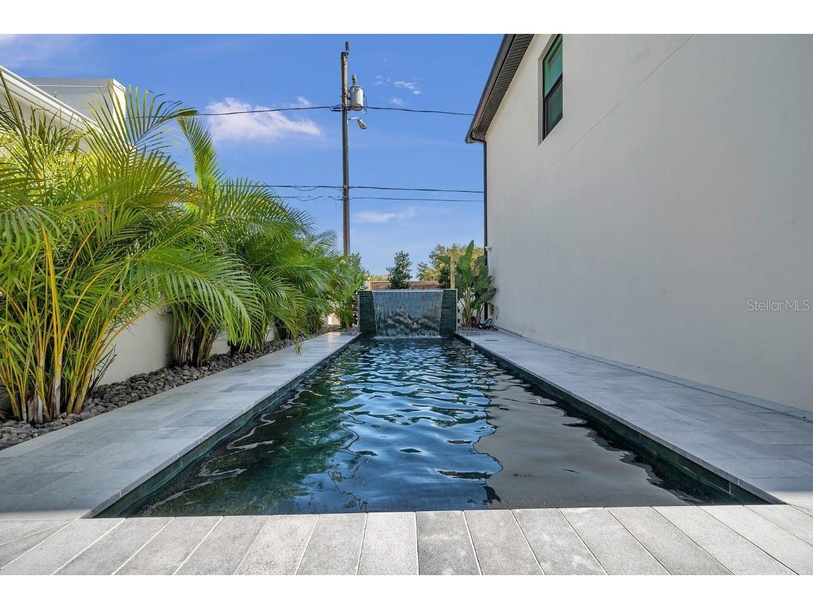 2220 2nd Avenue N Saint Petersburg FL 33713 TB8462127 image7