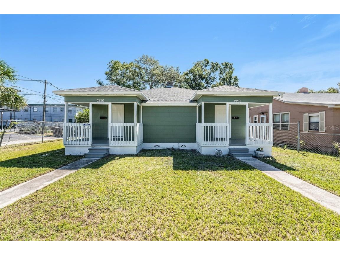 2220 7th Street S Saint Petersburg FL 33705 TB8425755 image1