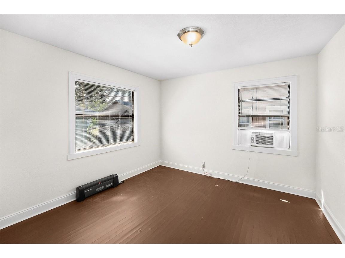 2220 7th Street S Saint Petersburg FL 33705 TB8425755 image12