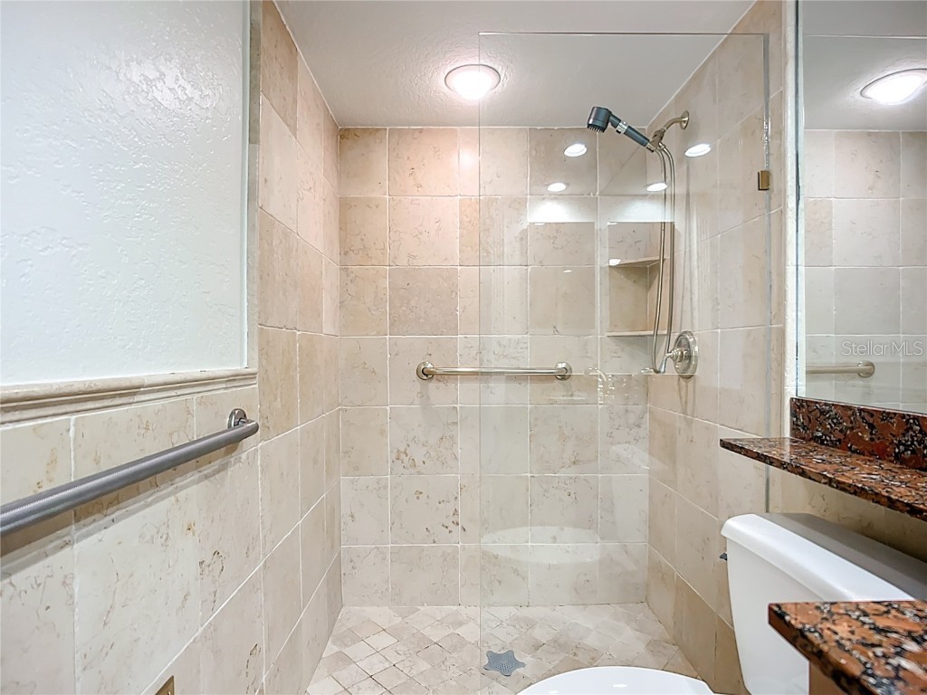 2220 Bahia Vista St #G4 Sarasota FL 34239 A4673383 image22