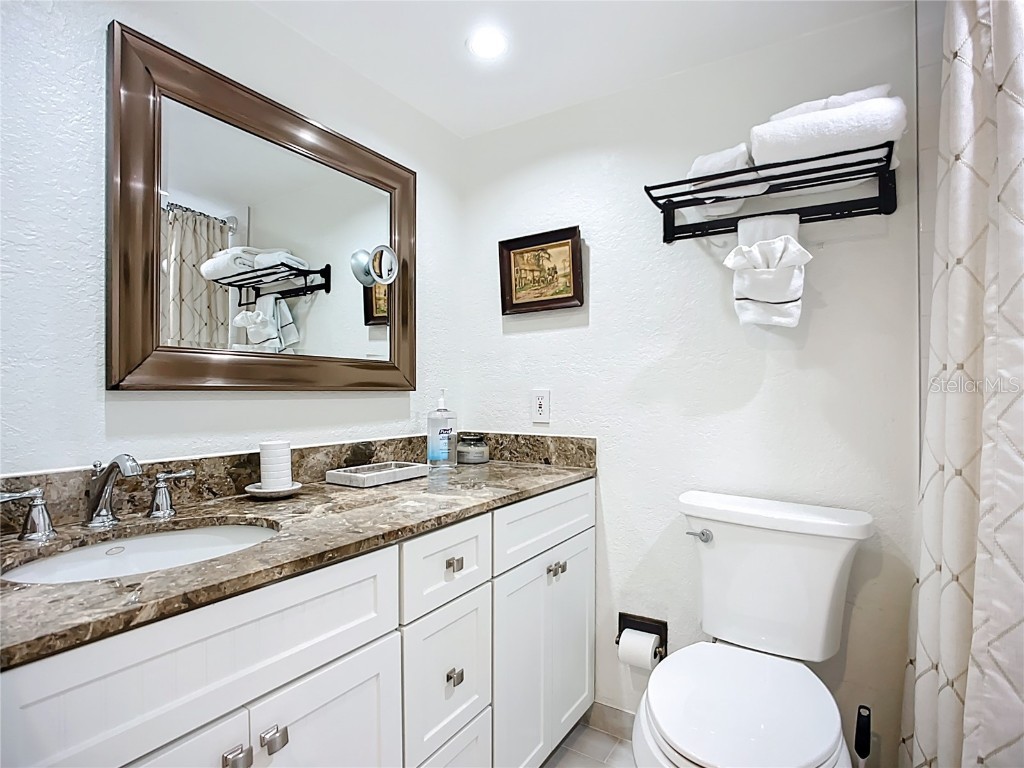 2220 Bahia Vista St #G4 Sarasota FL 34239 A4673383 image28