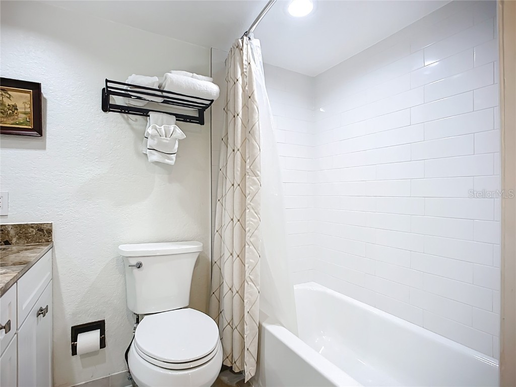 2220 Bahia Vista St #G4 Sarasota FL 34239 A4673383 image29