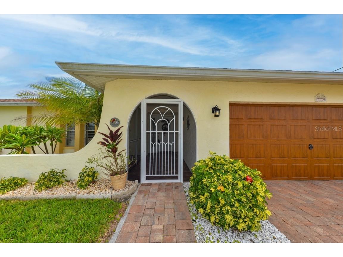 2220 Broad Ranch Dr Port Charlotte FL 33948 - CRESTVIEW WATERWAY C7511783 image4