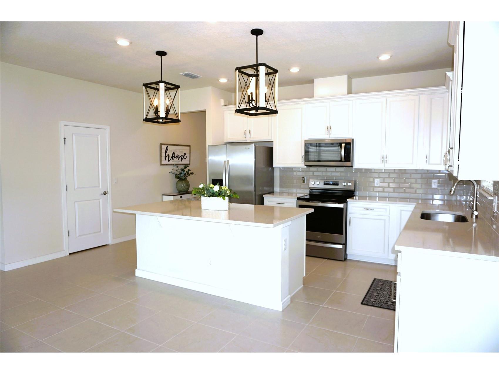 2220 Canopy Terrace Boulevard Deland FL 32724 V4946795 image5
