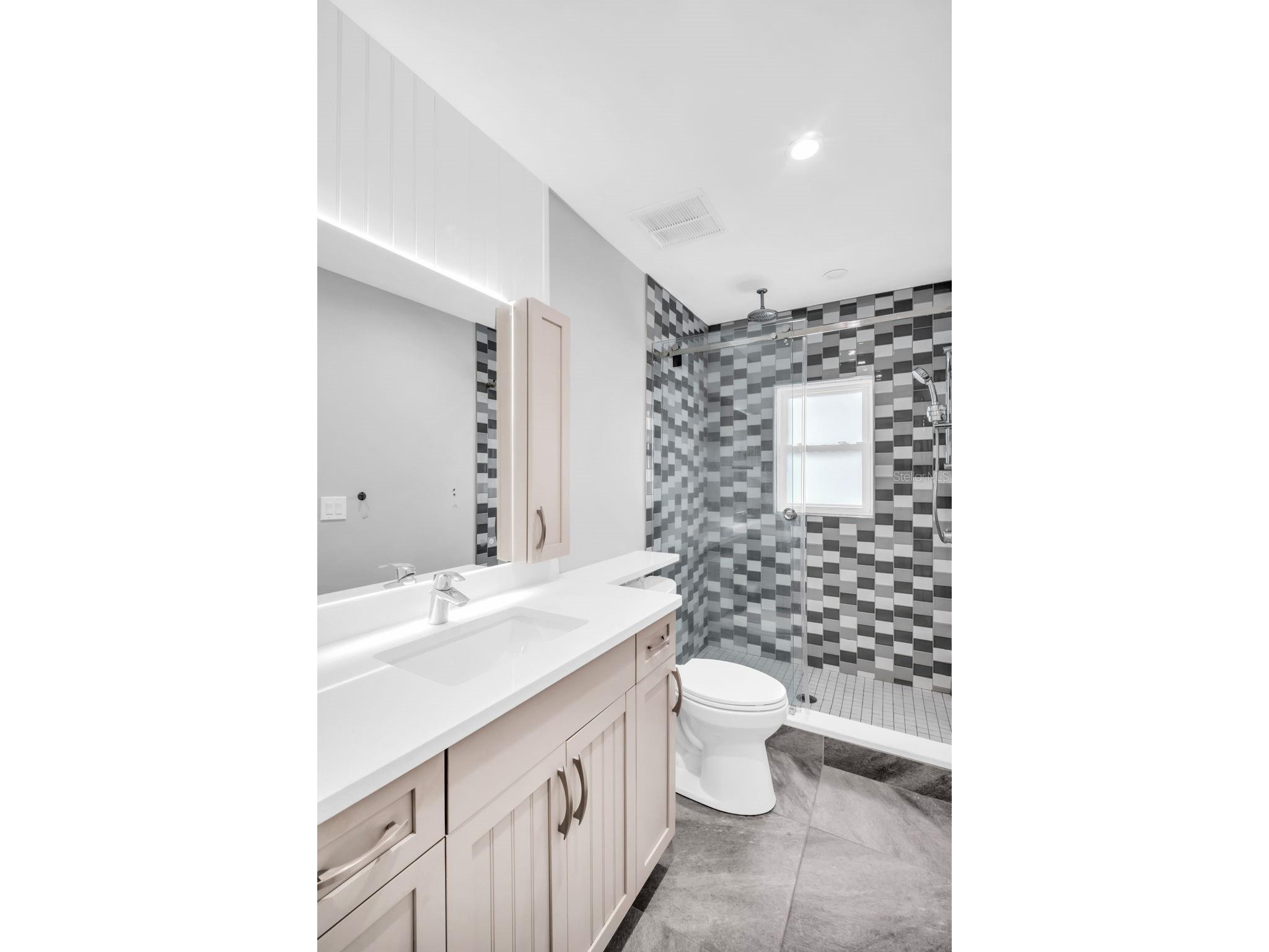 2220 E Vina Del Mar Boulevard Saint Pete Beach FL 33706 TB8468840 image21