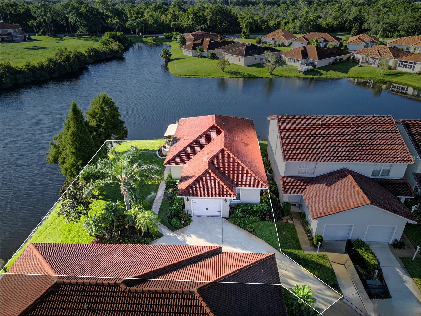 2220 Garden Lake Drive Winter Haven FL 33884 - LAKE WINTERSET P4936695 image1