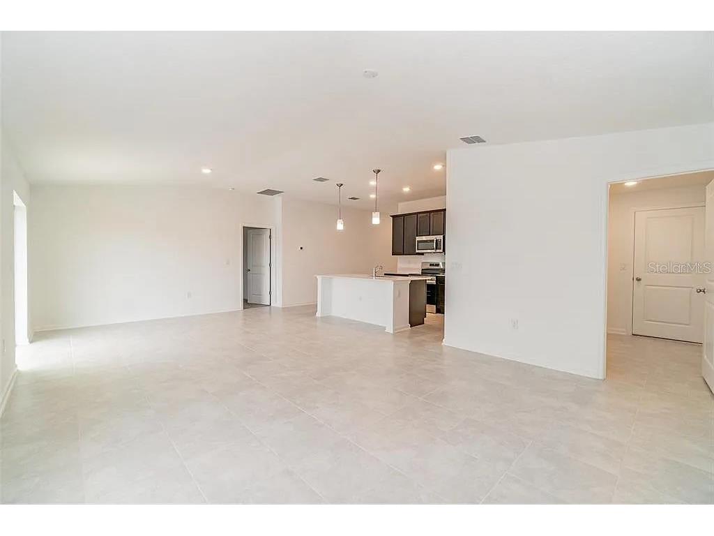 2220 Green Valley Street Daytona Beach FL 32124 V4946663 image4