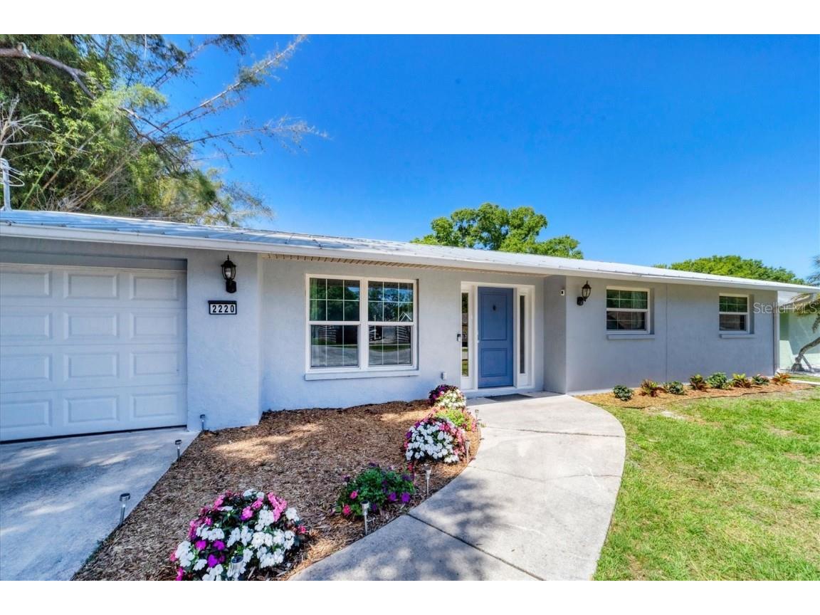 2220 Huntington Avenue Sarasota FL 34232 A4604584 image1