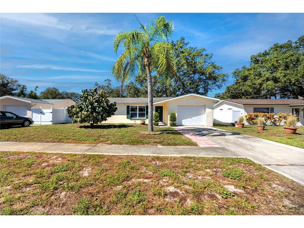 2220 Lauren Drive Largo FL 33774 U8218439 image1