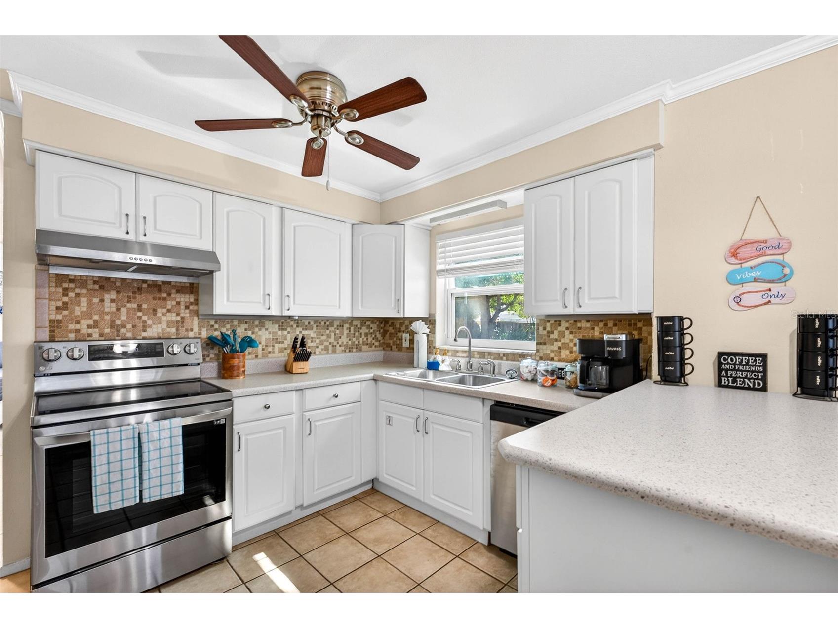 2220 Lauren Drive Largo FL 33774 TB8511649 image22