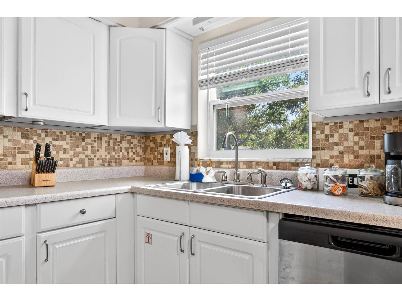 2220 Lauren Drive Largo FL 33774 TB8511649 image23