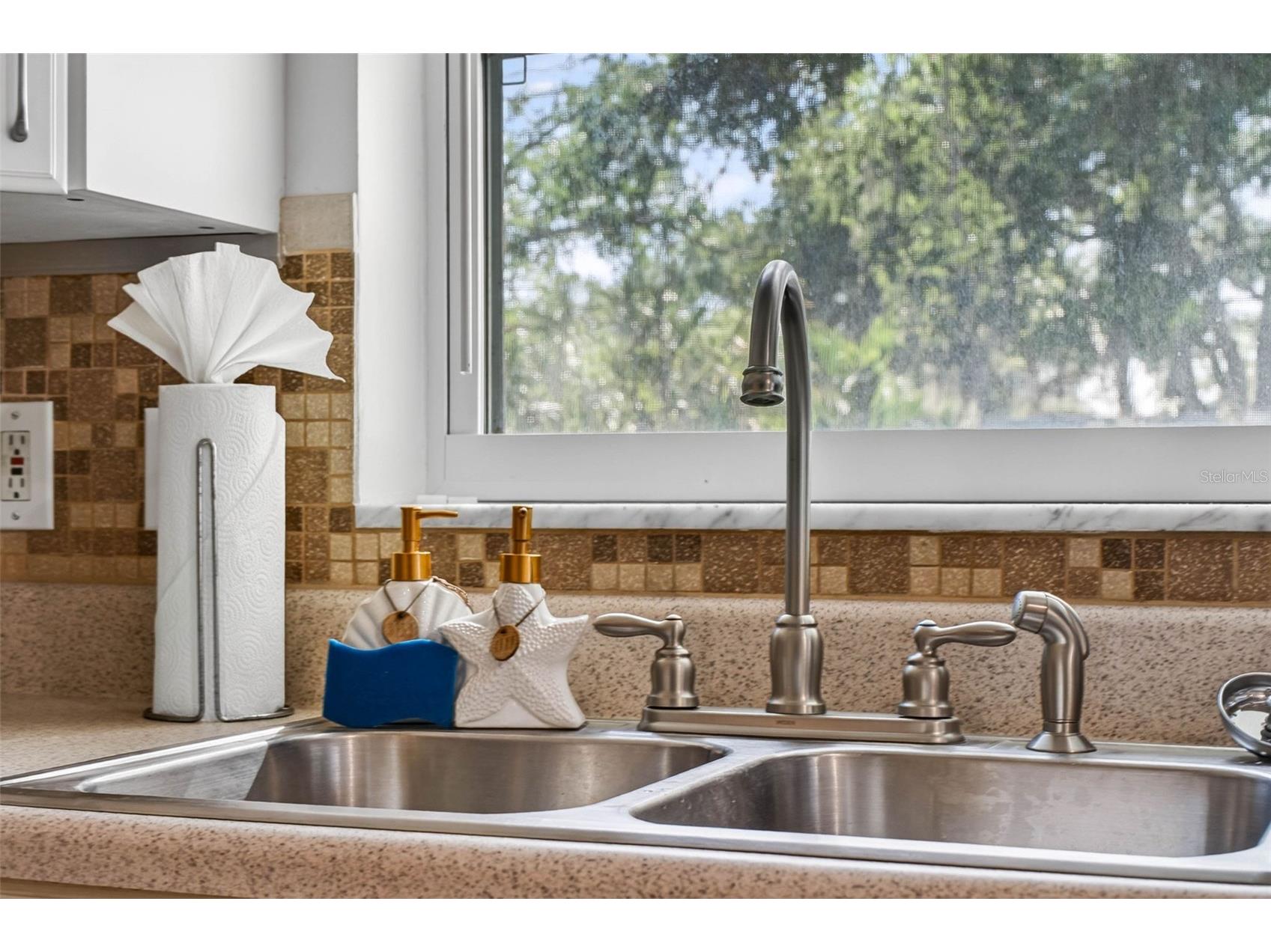 2220 Lauren Drive Largo FL 33774 TB8511649 image29