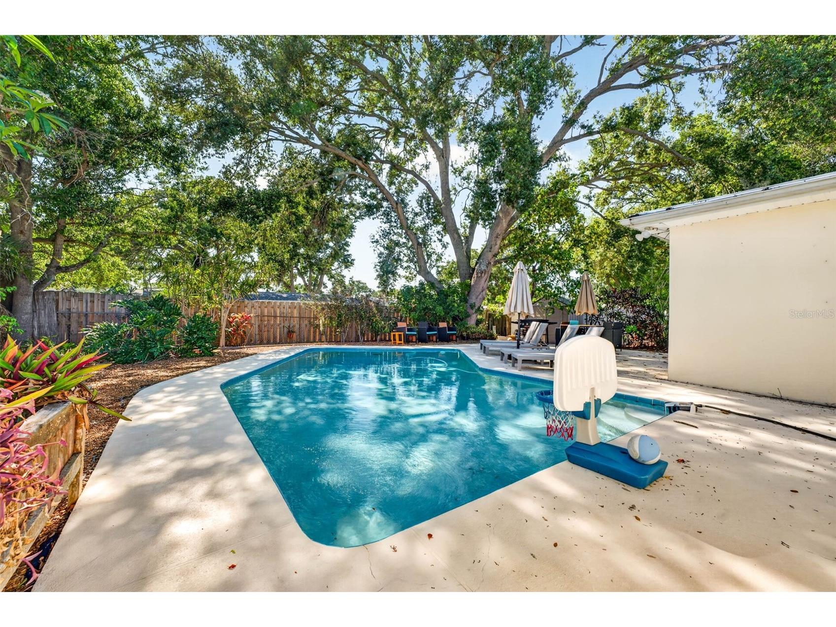 2220 Lauren Drive Largo FL 33774 TB8511649 image62