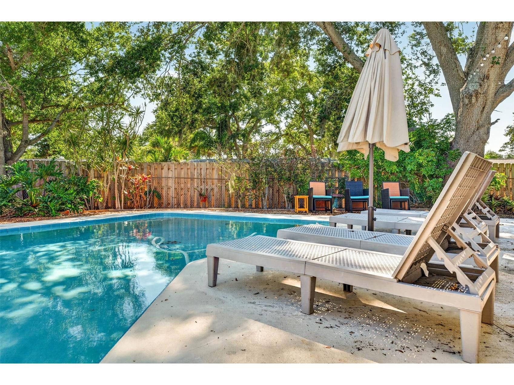 2220 Lauren Drive Largo FL 33774 TB8511649 image69