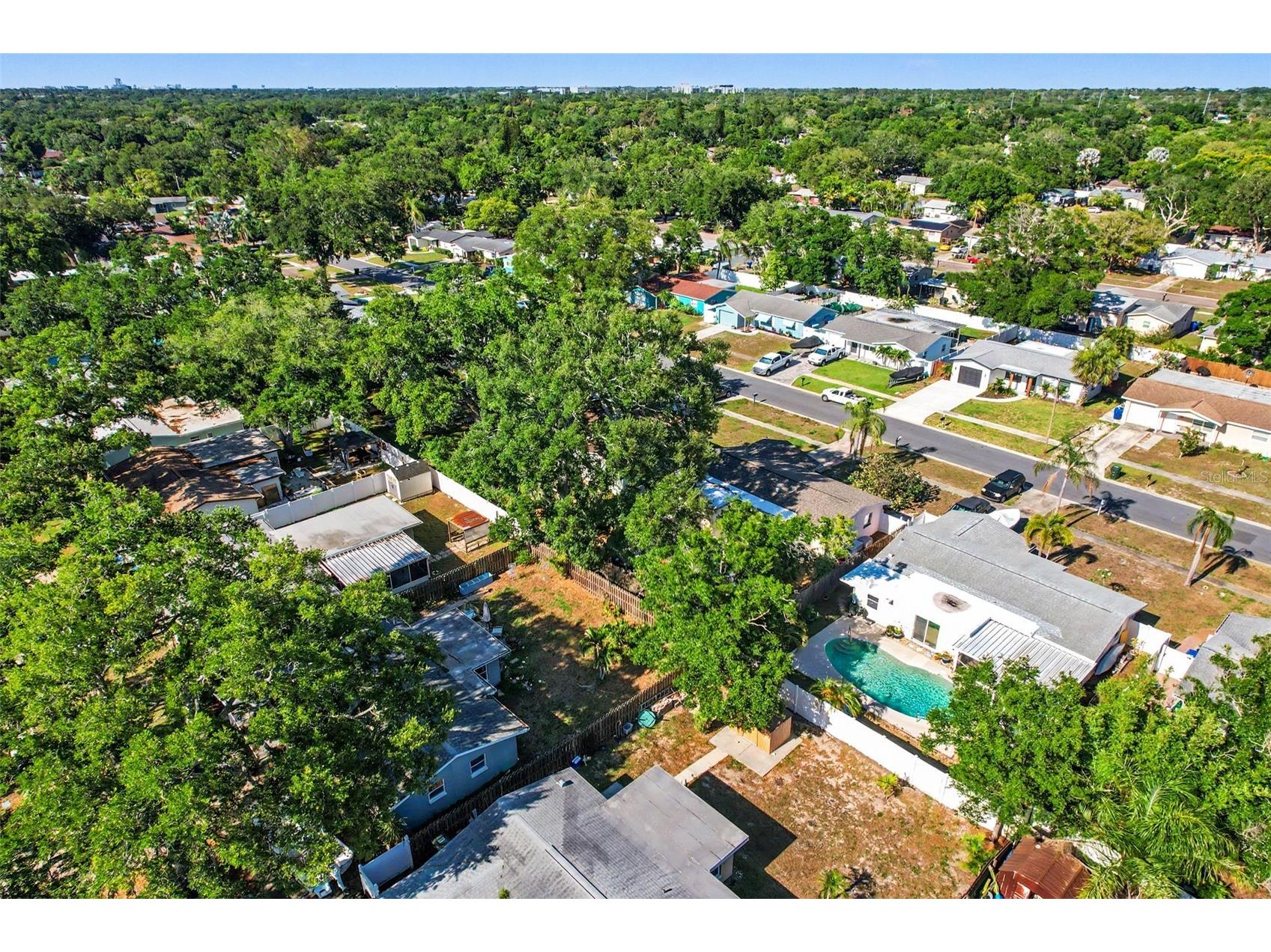 2220 Lauren Drive Largo FL 33774 TB8511649 image83