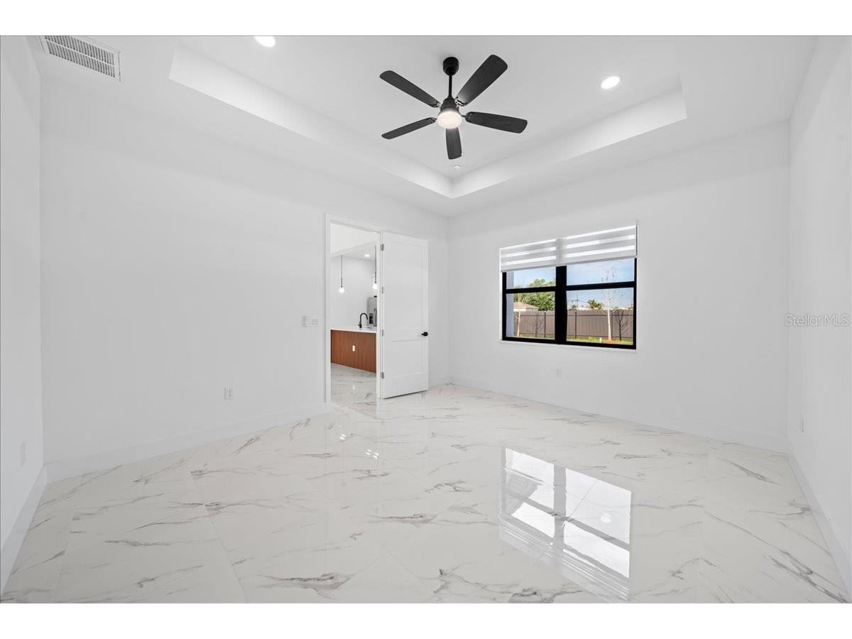 2220 NE 9th Place Cape Coral FL 33909 A4686067 image18