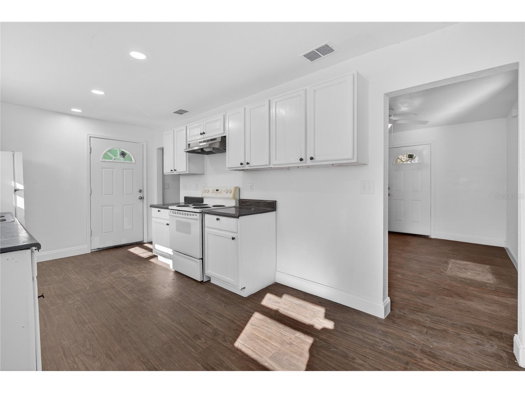 2220 NW 1st Avenue Ocala FL 34475 OM721241 image18