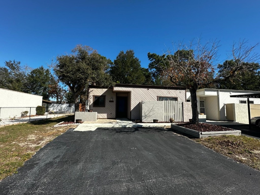 2220 Oak Wind Drive Holiday FL 34691 T3500732 image1