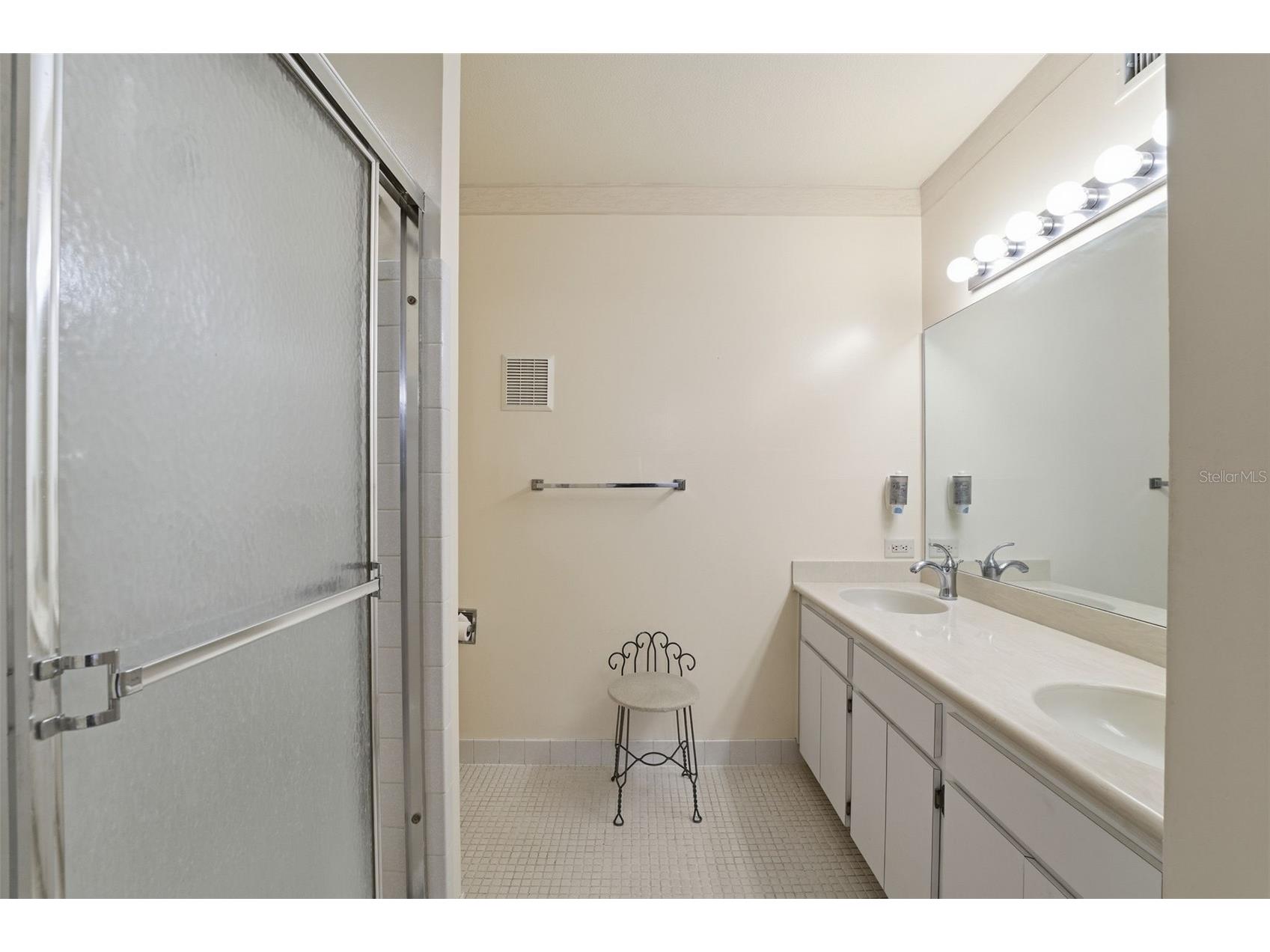 2220 Spanish Drive #14 Clearwater FL 33763 - HARBOR LAKE TB8468365 image13