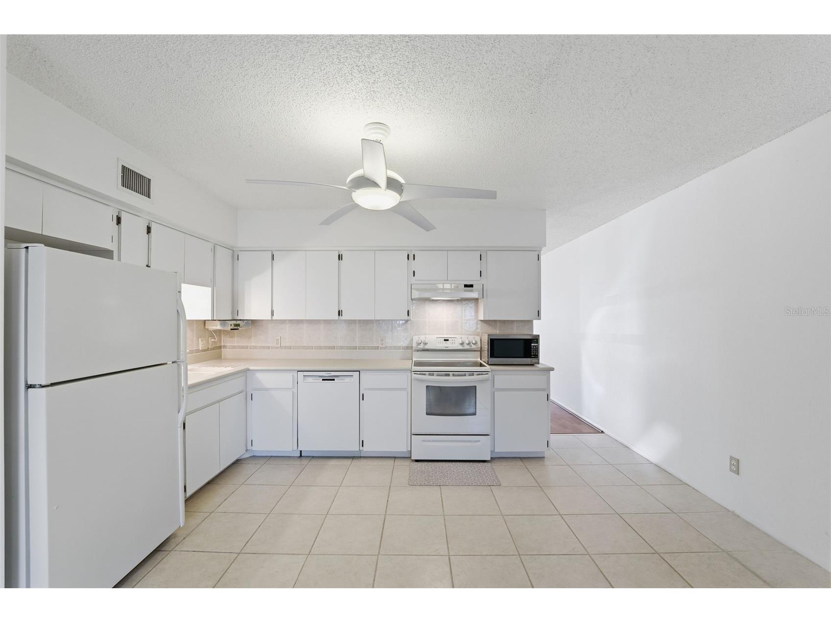 2220 Spanish Drive #14 Clearwater FL 33763 - HARBOR LAKE TB8468365 image8