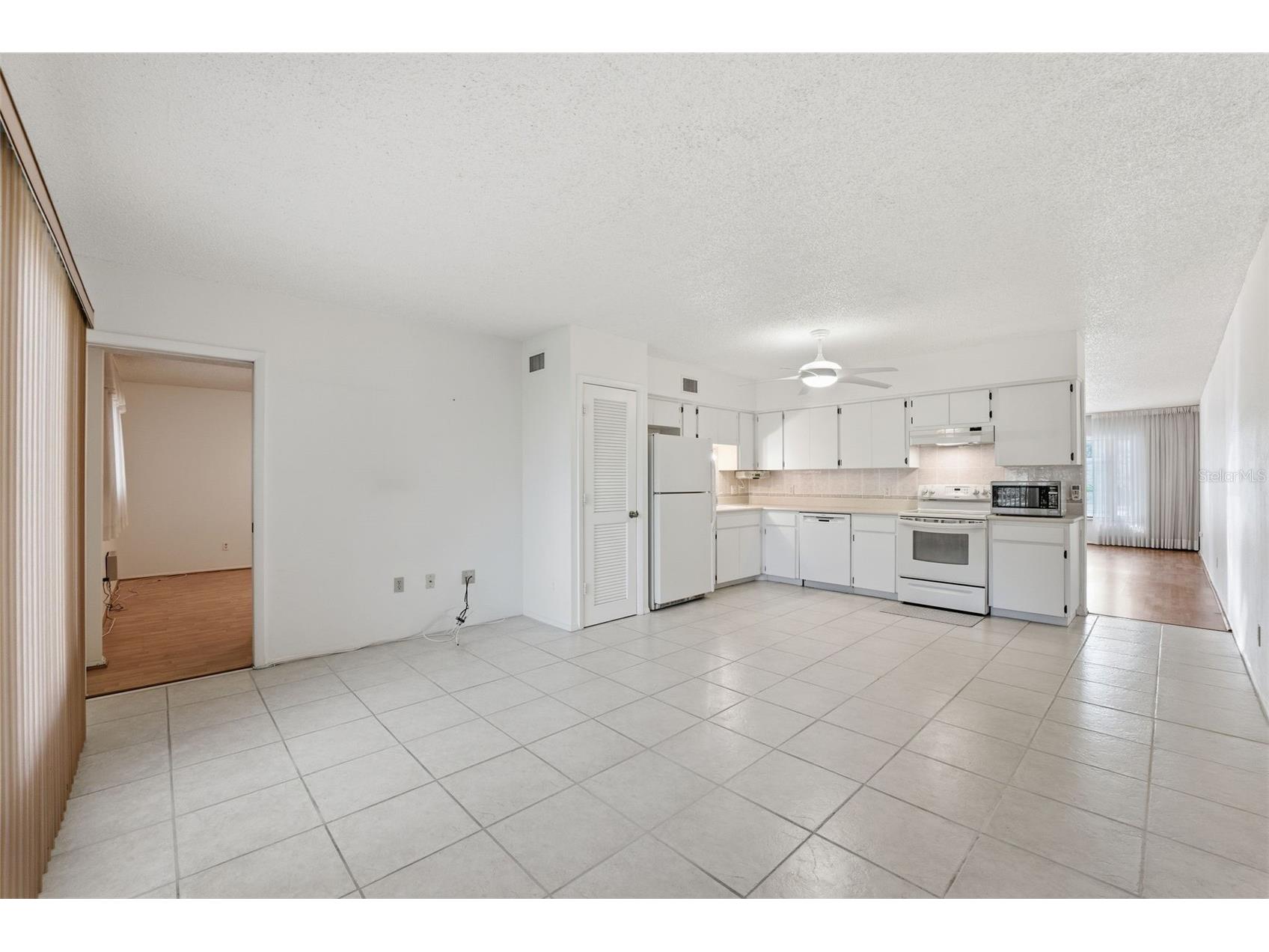 2220 Spanish Drive #14 Clearwater FL 33763 - HARBOR LAKE TB8468365 image9