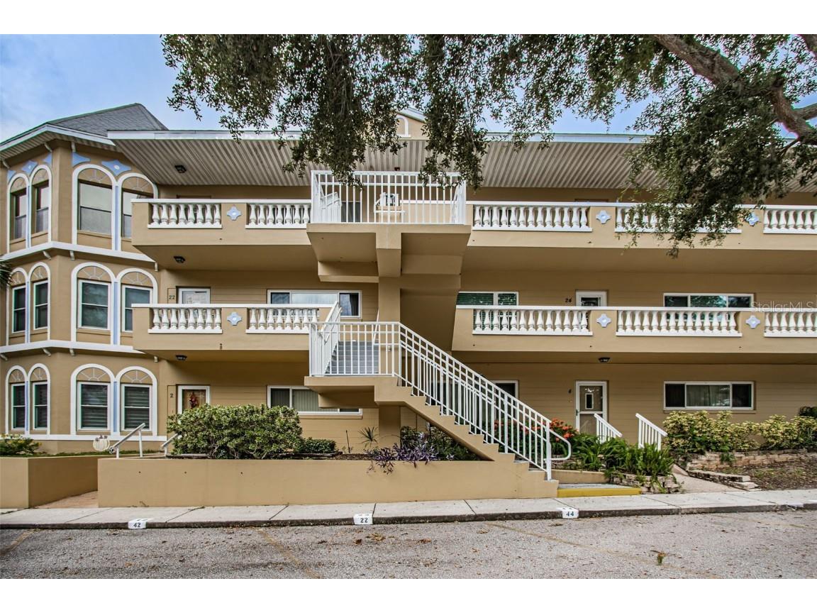 2220 Spanish Drive #44 Clearwater FL 33763 - HARBOR LAKE TB8304036 image1