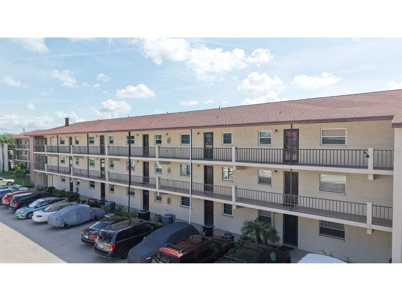 2220 Stickney Point Rd #519 Sarasota FL 34231 A4659945 image2