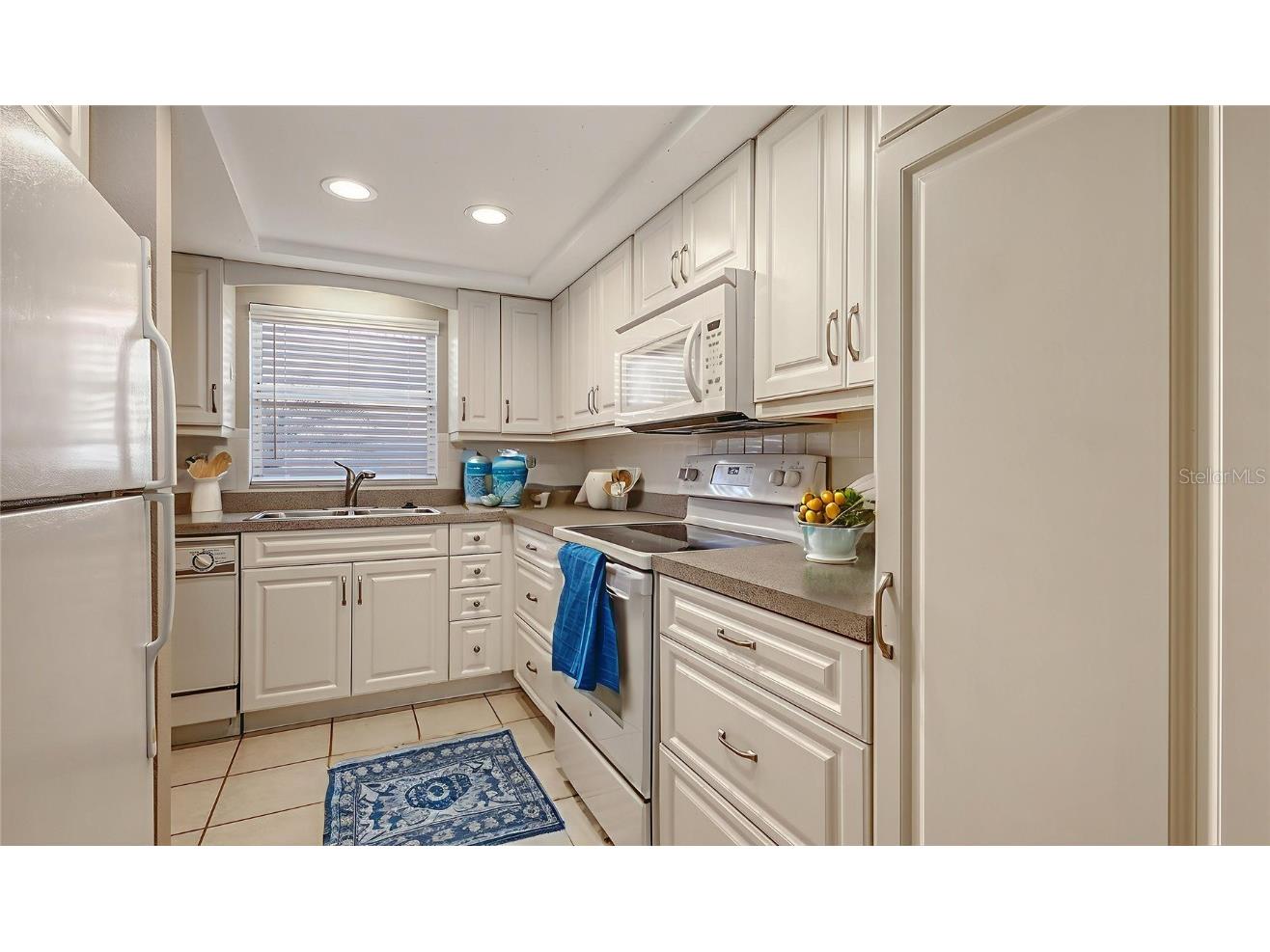 2220 Stickney Point Rd #519 Sarasota FL 34231 A4659945 image21