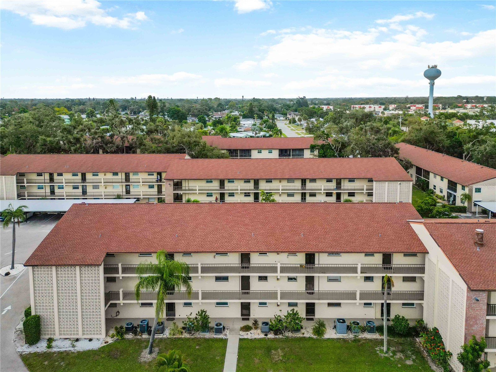 2220 Stickney Point Road #524 Sarasota FL 34231 A4669121 image1