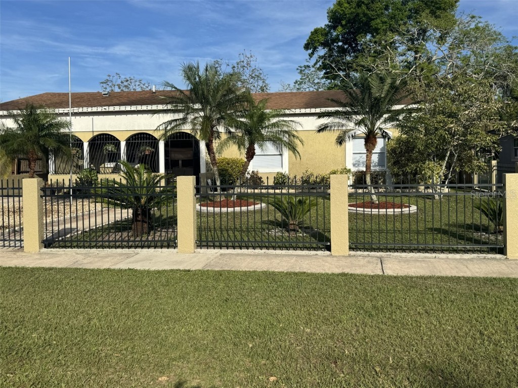 2221 Barksdale Drive Orlando FL 32822 O6186494 image1