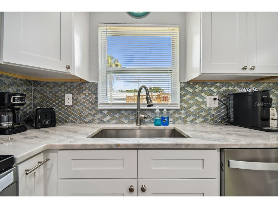 2221 Calexico Way S Saint Petersburg FL 33712 TB8453630 image14