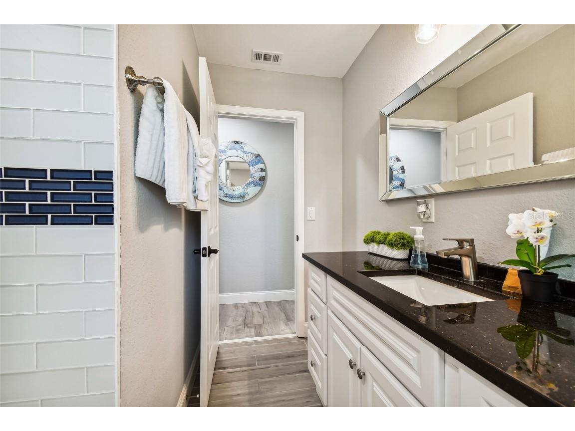 2221 Calexico Way S Saint Petersburg FL 33712 TB8453630 image25