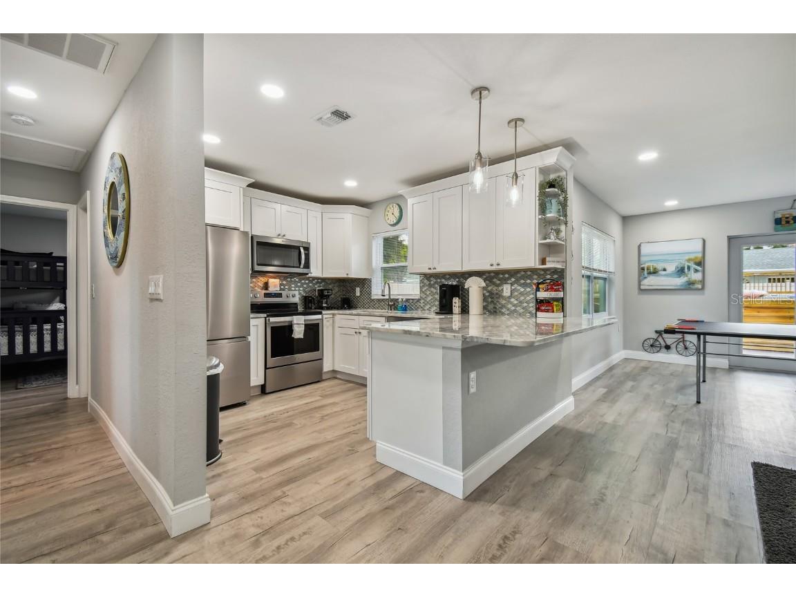 2221 Calexico Way S Saint Petersburg FL 33712 TB8453630 image7