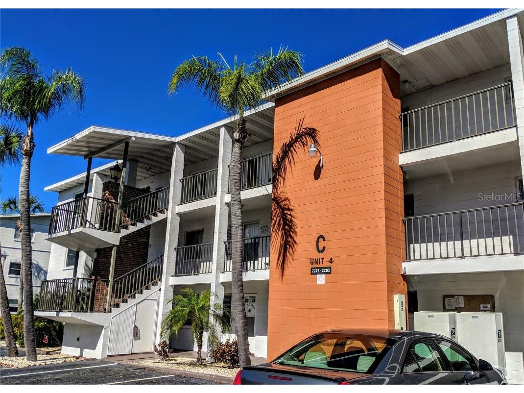 2221 Canal Drive #C-25 Bradenton FL 34207 A4514321 image1