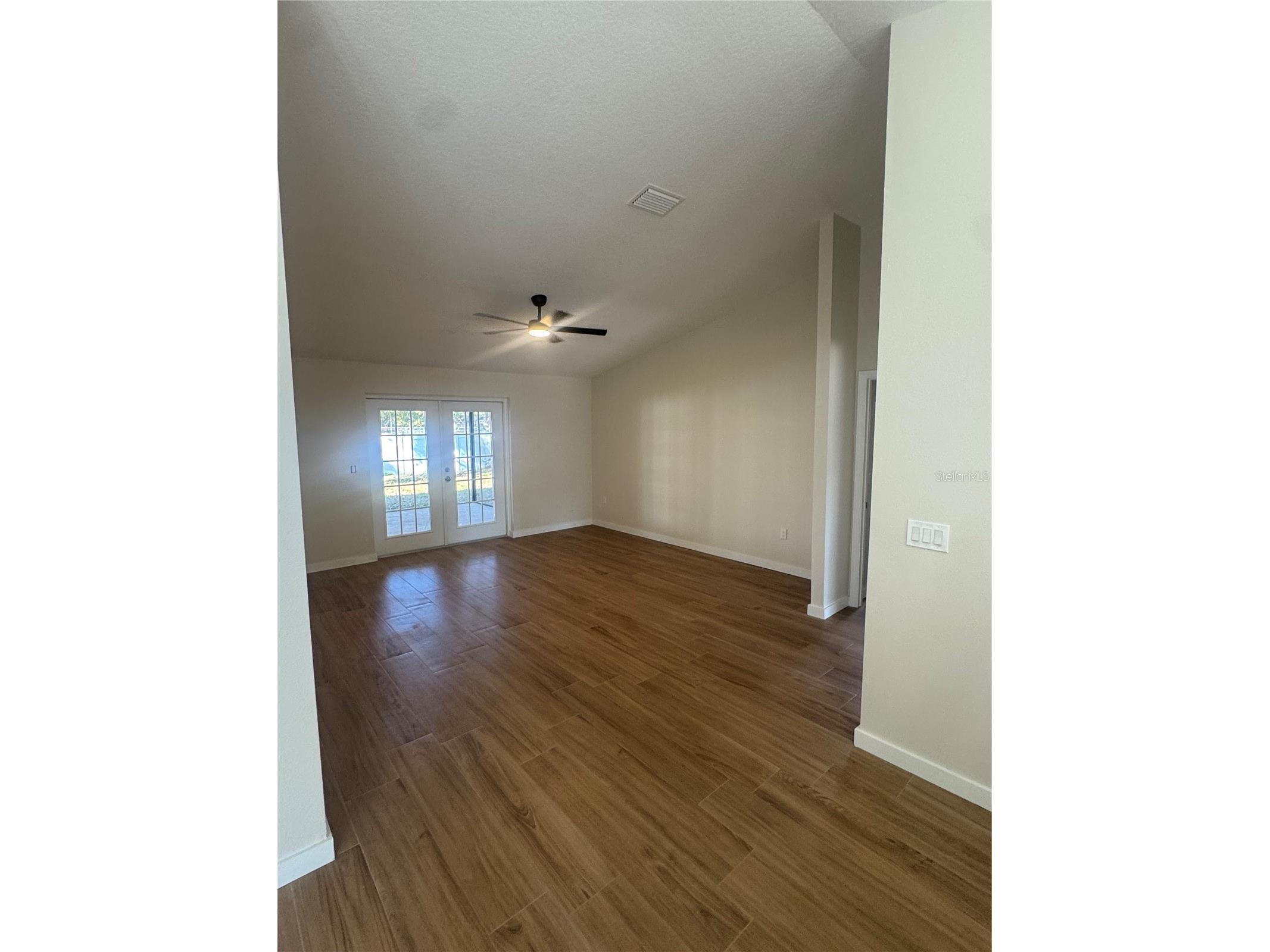2221 Cimarron Terrace Palm Harbor FL 34683 TB8476424 image10