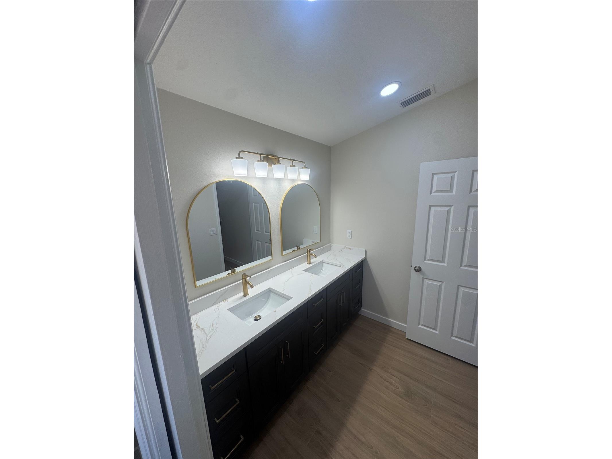 2221 Cimarron Terrace Palm Harbor FL 34683 TB8476424 image16