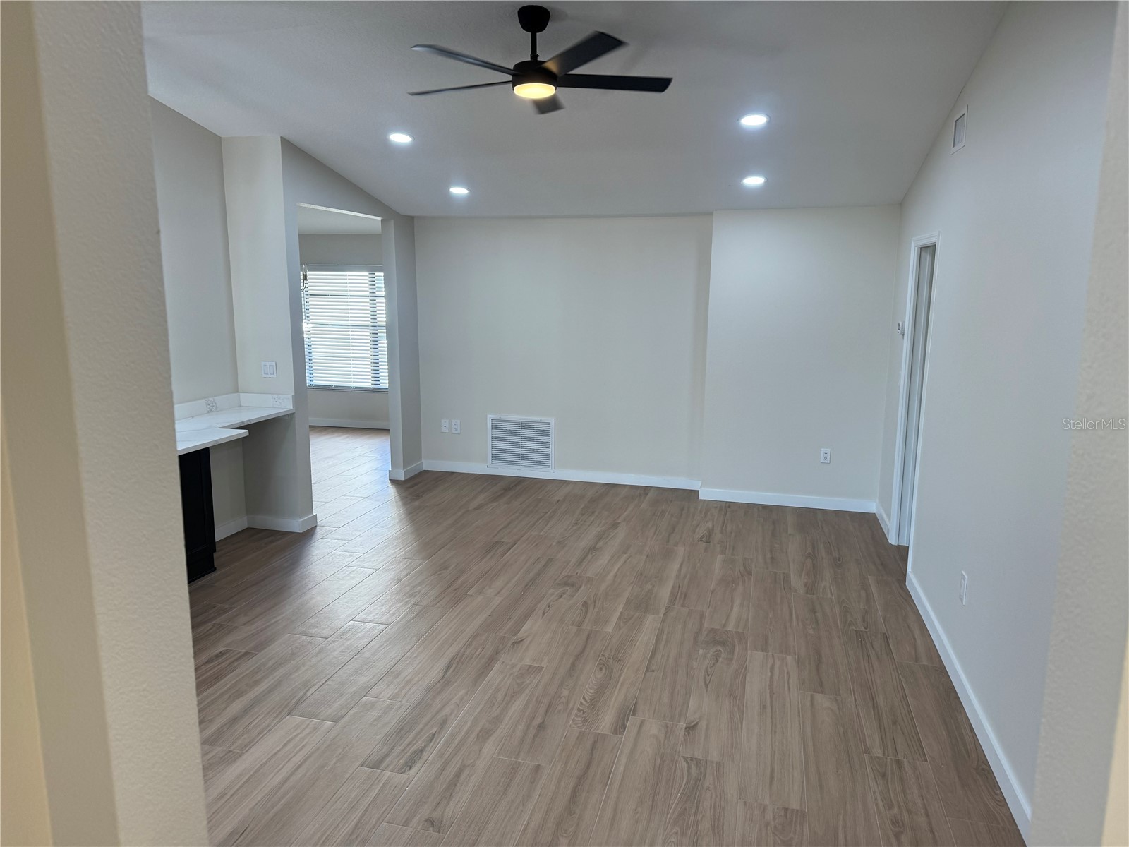 2221 Cimarron Terrace Palm Harbor FL 34683 TB8476424 image7