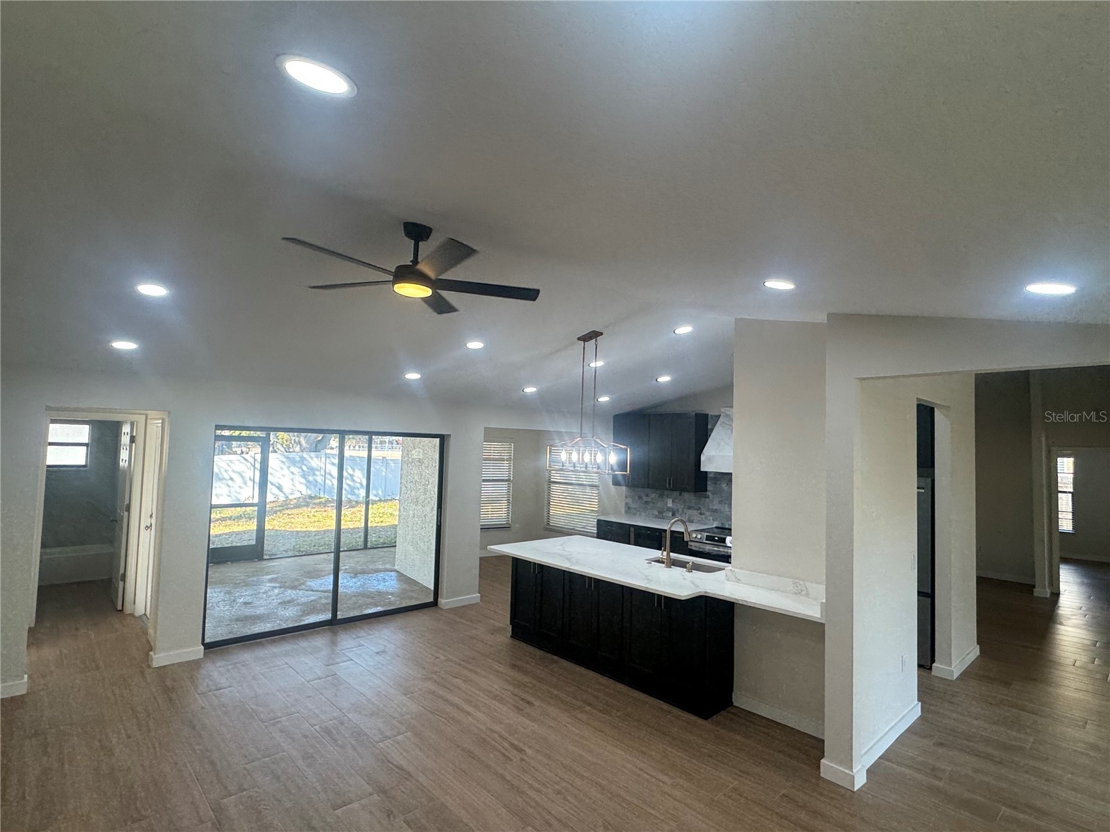 2221 Cimarron Terrace Palm Harbor FL 34683 TB8476424 image8