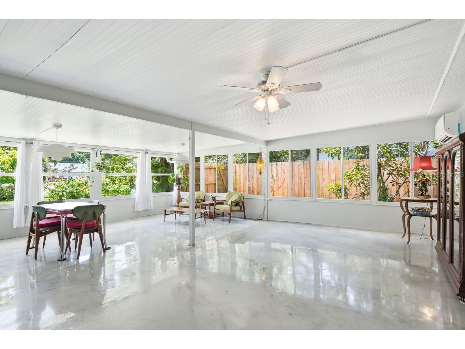 2221 Coronada Way S Saint Petersburg FL 33712 TB8501544 image20