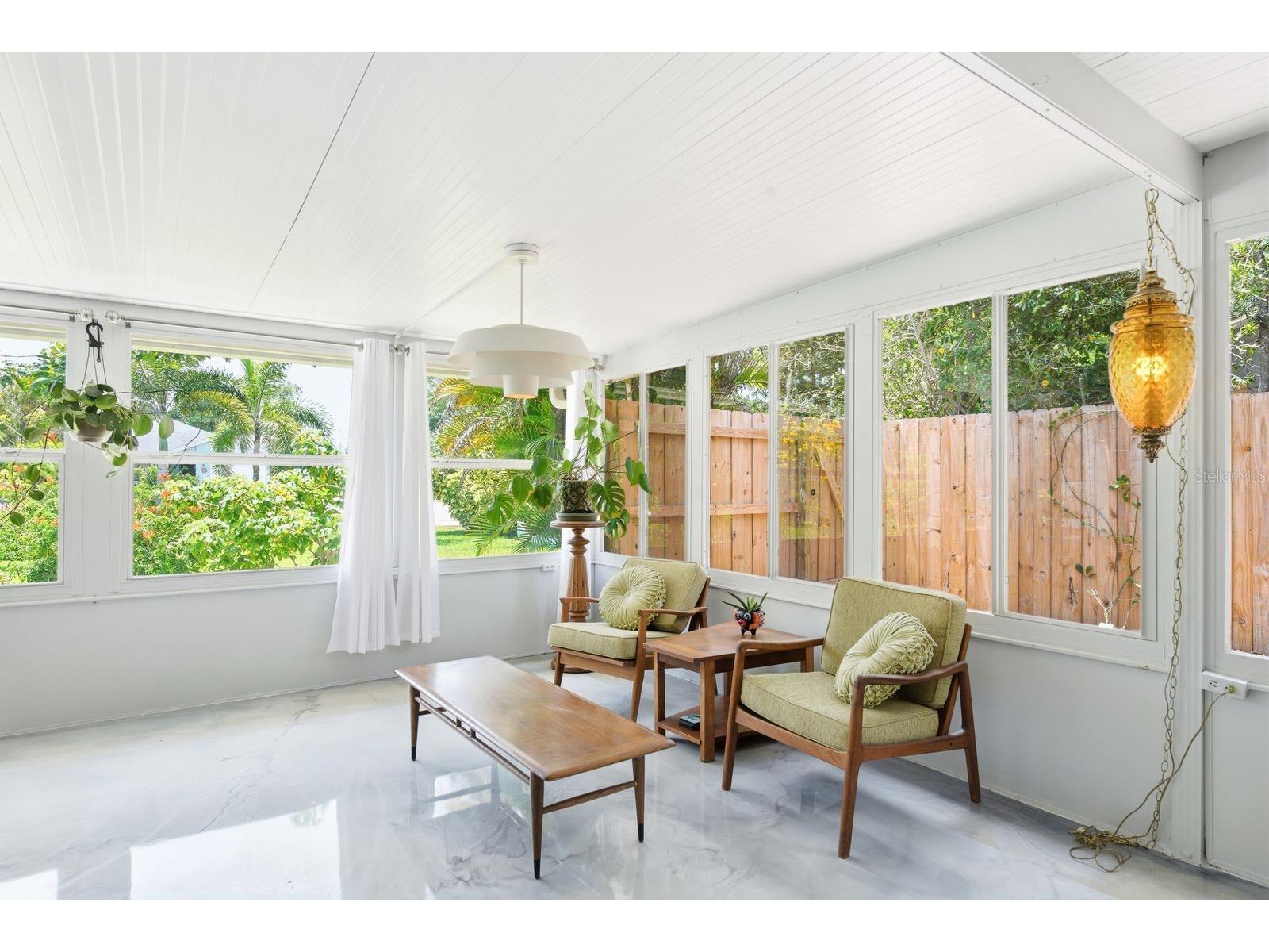 2221 Coronada Way S Saint Petersburg FL 33712 TB8501544 image22