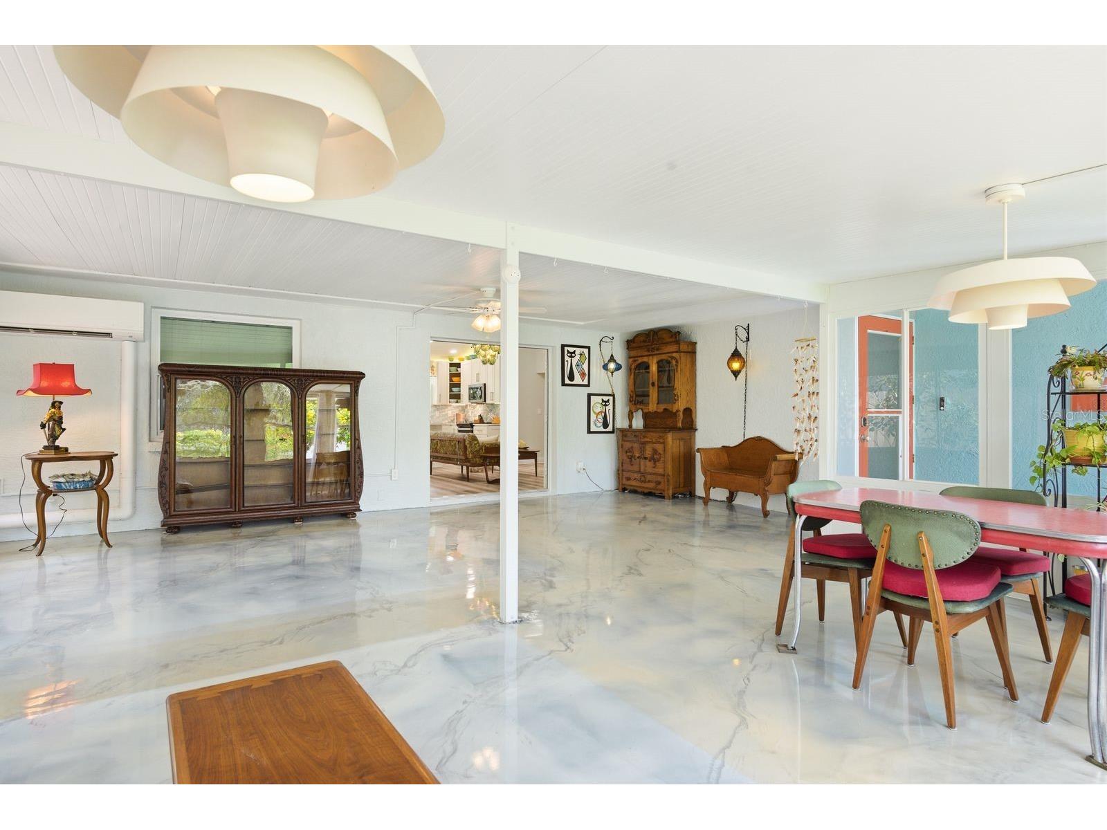 2221 Coronada Way S Saint Petersburg FL 33712 TB8501544 image24