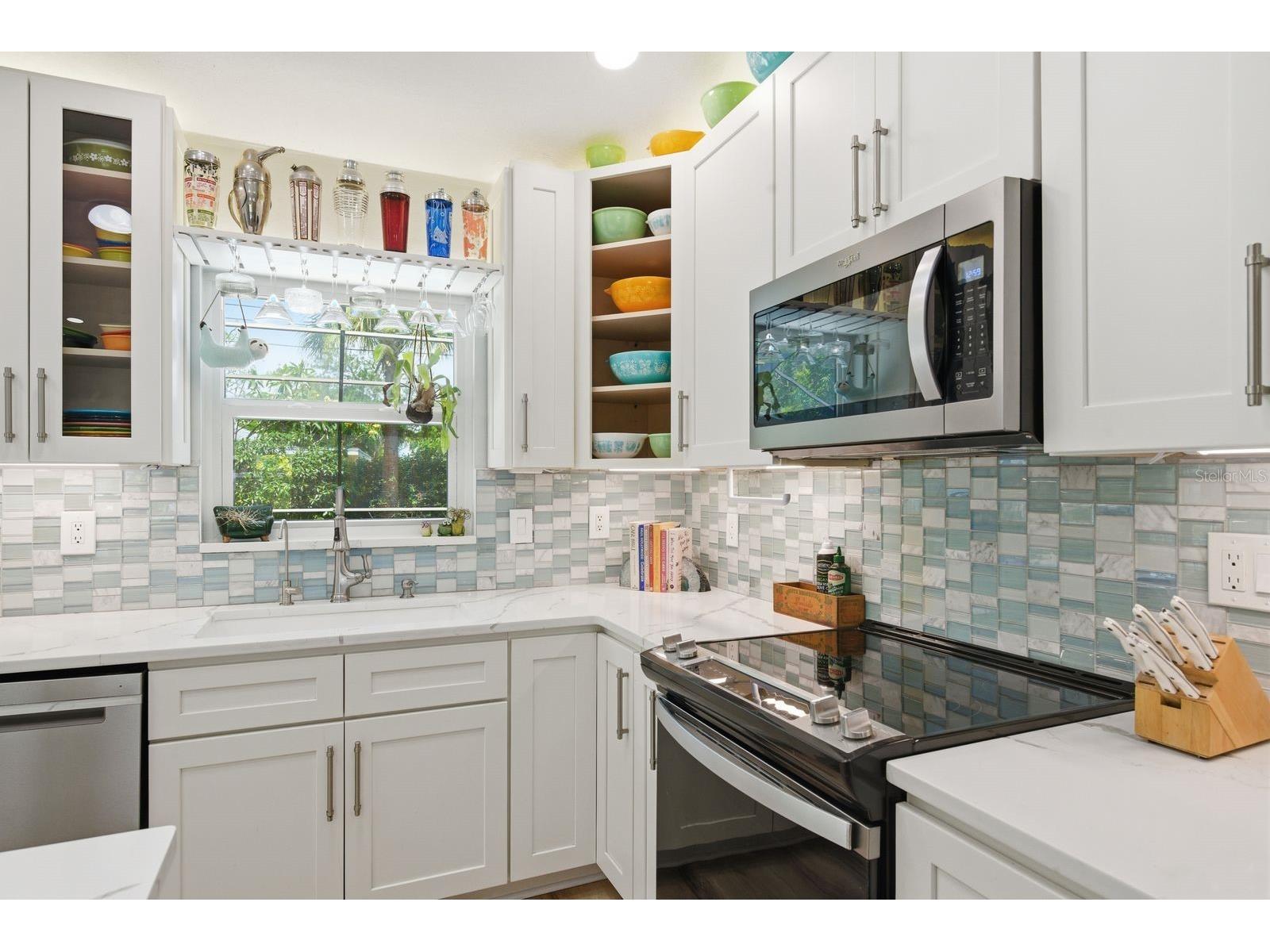 2221 Coronada Way S Saint Petersburg FL 33712 TB8501544 image5