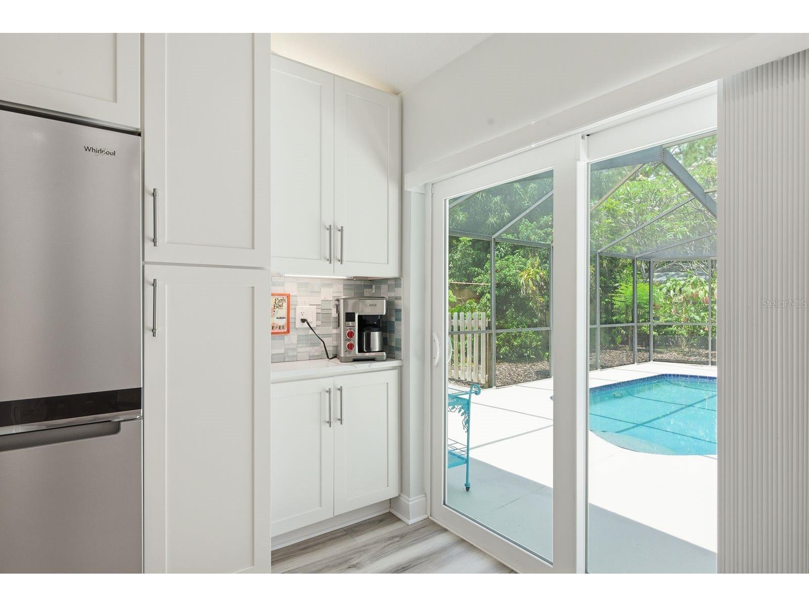 2221 Coronada Way S Saint Petersburg FL 33712 TB8501544 image9
