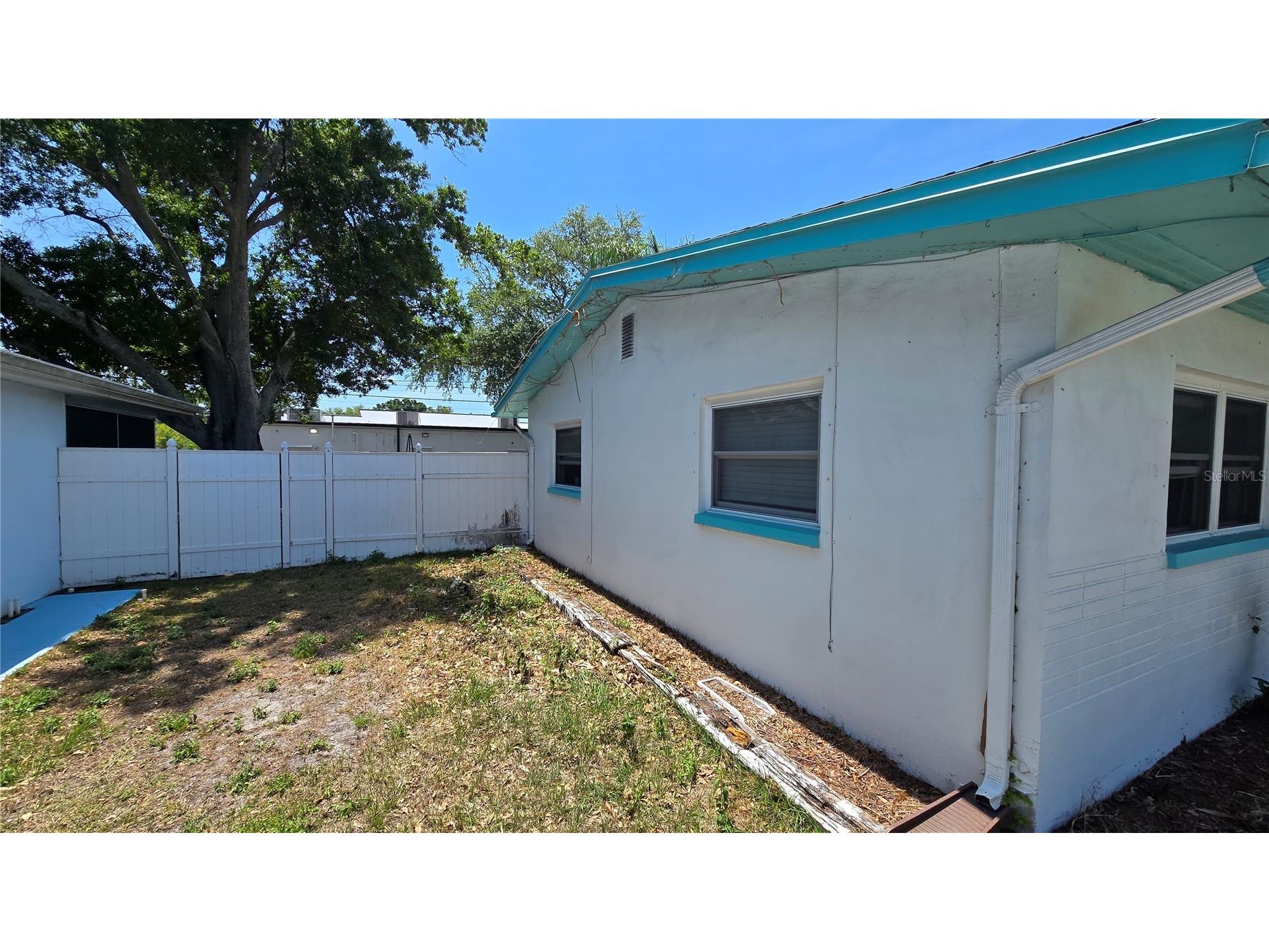 2221 Euclid Circle S Clearwater FL 33764 TB8488340 image3